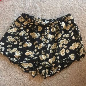 LA hearts floral shorts
